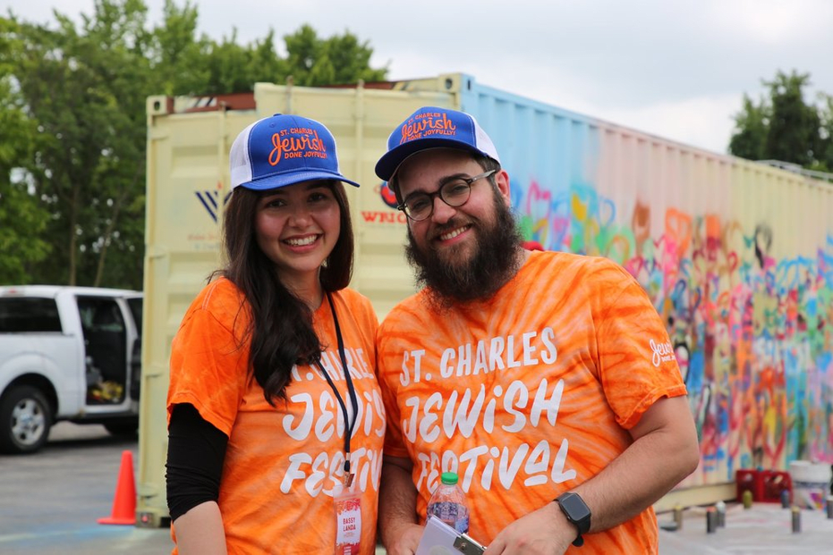 Rabbi+Chaim+and+Bassy+Landa+pose+in+front+of+the+shipping+container+soon-to-be+%E2%80%9CUnity+Art+Sukkah%E2%80%9D+at+the+conclusion+of+the+Second+Annual+St.jpg