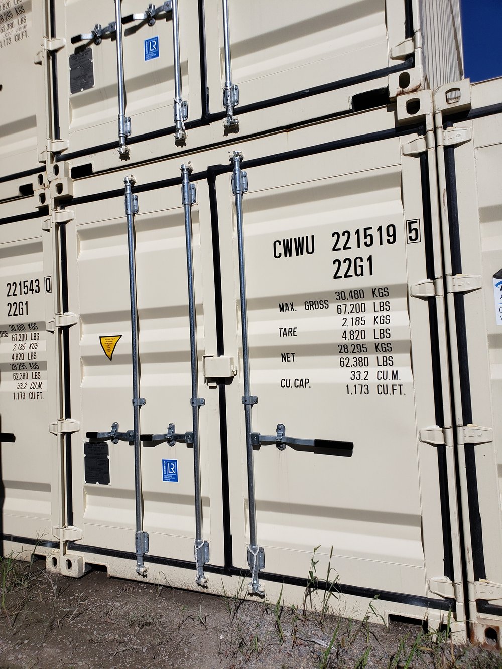 3-lockrods on our one-trip 20' container doors makes opening and closing easier